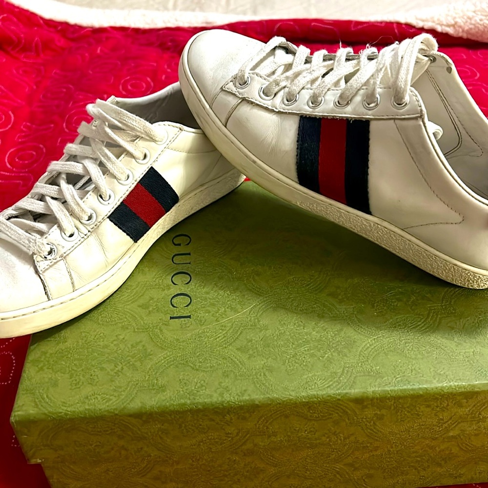 Gucci tennis shoes